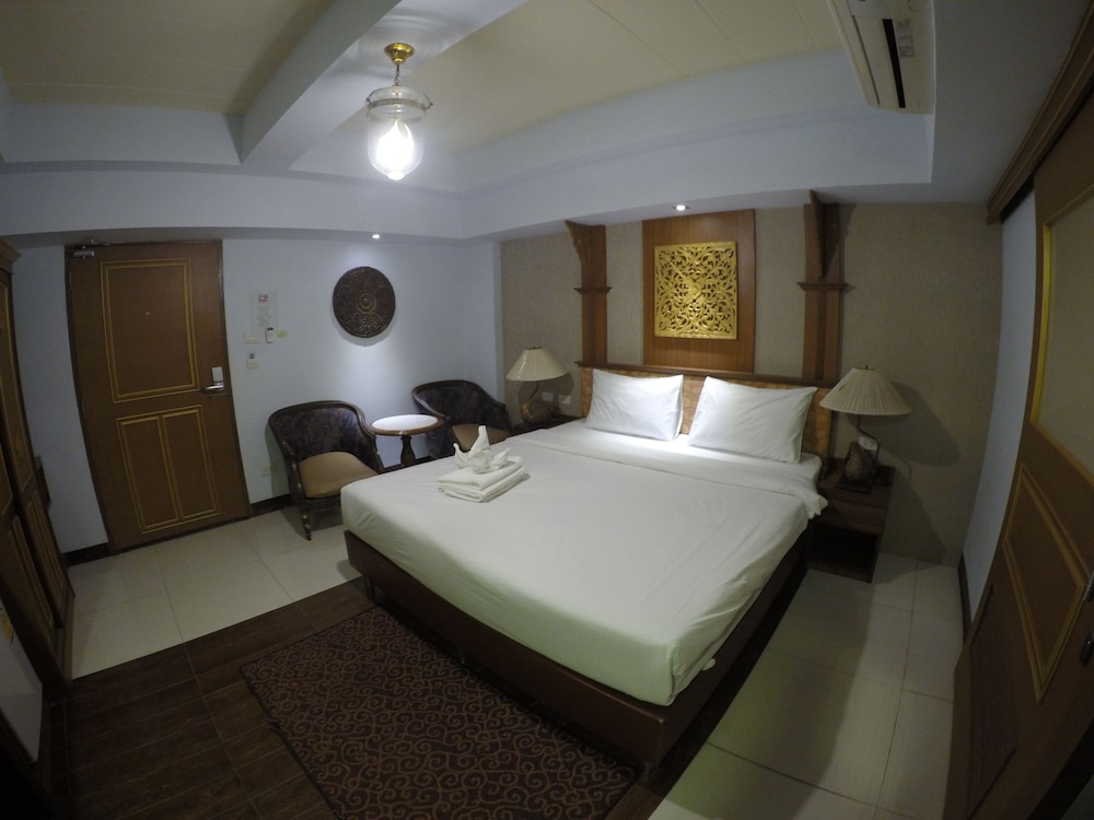 Deluxe Double Room photo 3