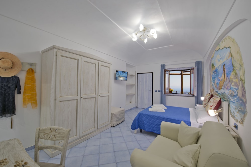 Comfort Triple Room, 1 Bedroom, Ocean View photo 2