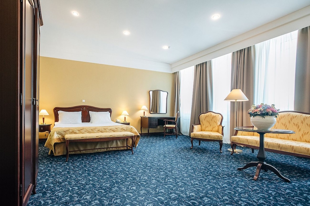 Junior Room