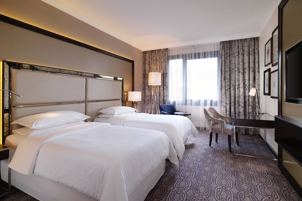 Deluxe Room, 2 Twin Beds (View) - Photo 1