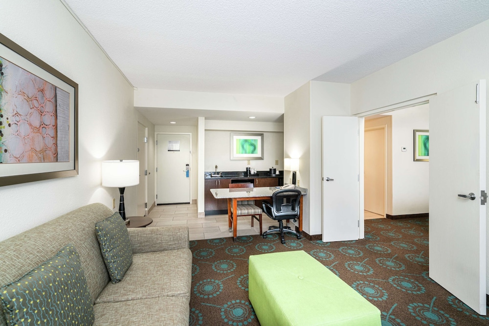 King, Suite - Photo 3