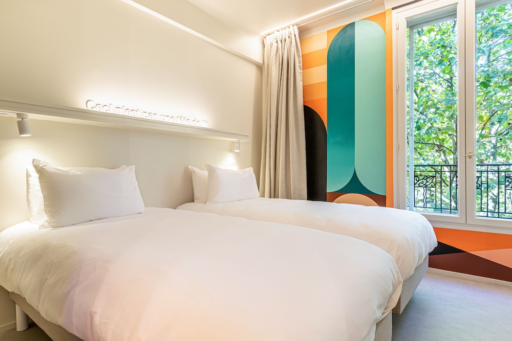 Available room