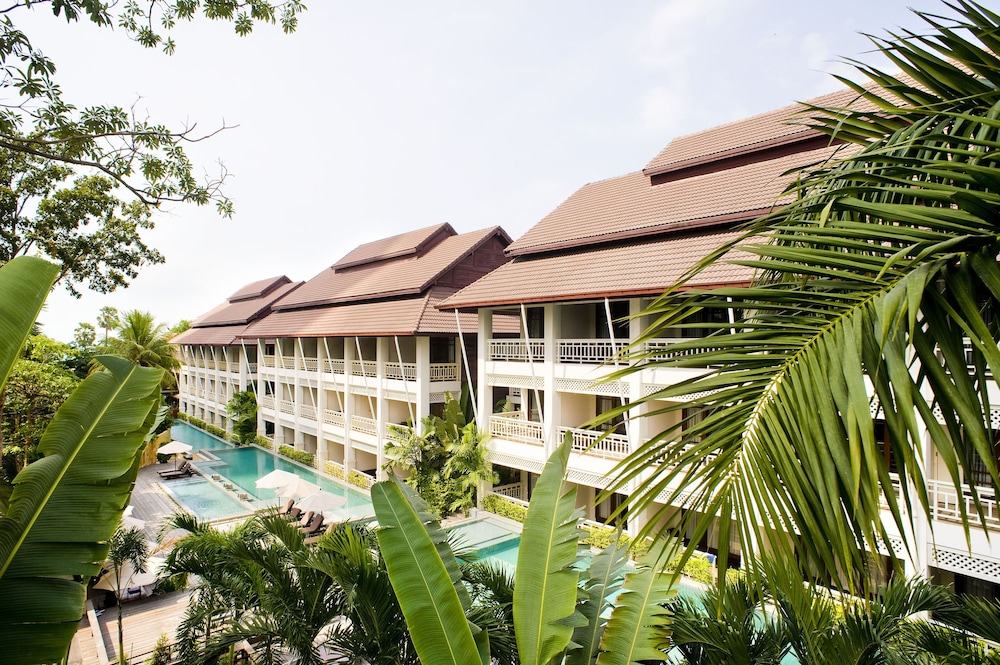 Room, 1 King Bed, Pool View
