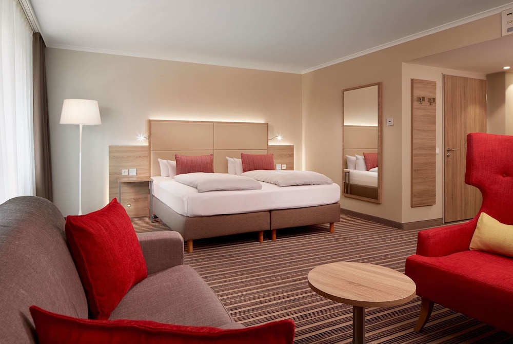 Business Triple Room, Club Lounge Access photo 3