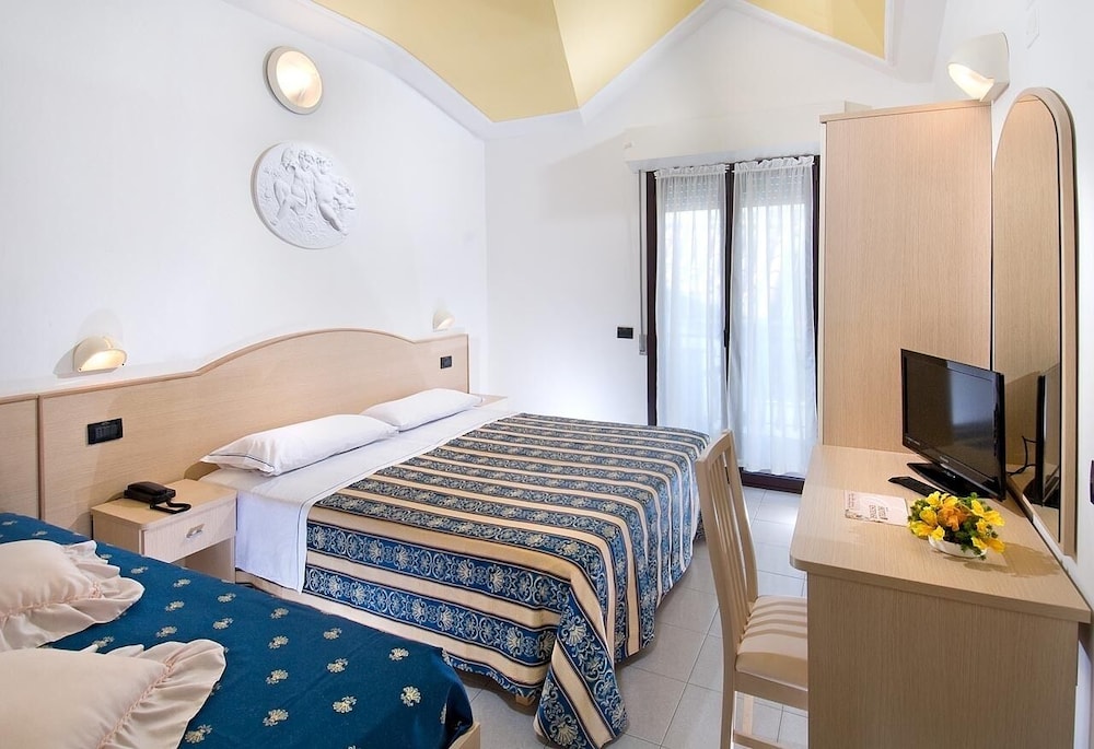 Classic Triple Room