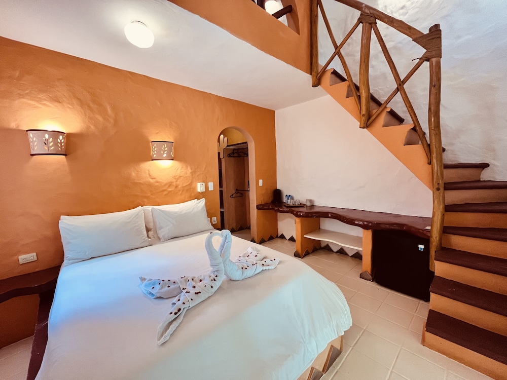 Deluxe Suite - Photo 8