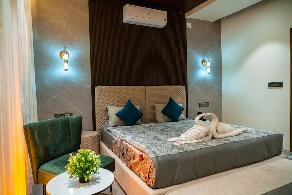 Luxury Room