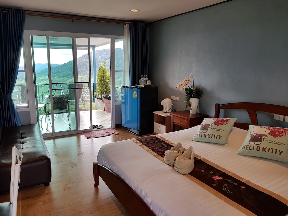 Room, Non Smoking, Hill View photo 1