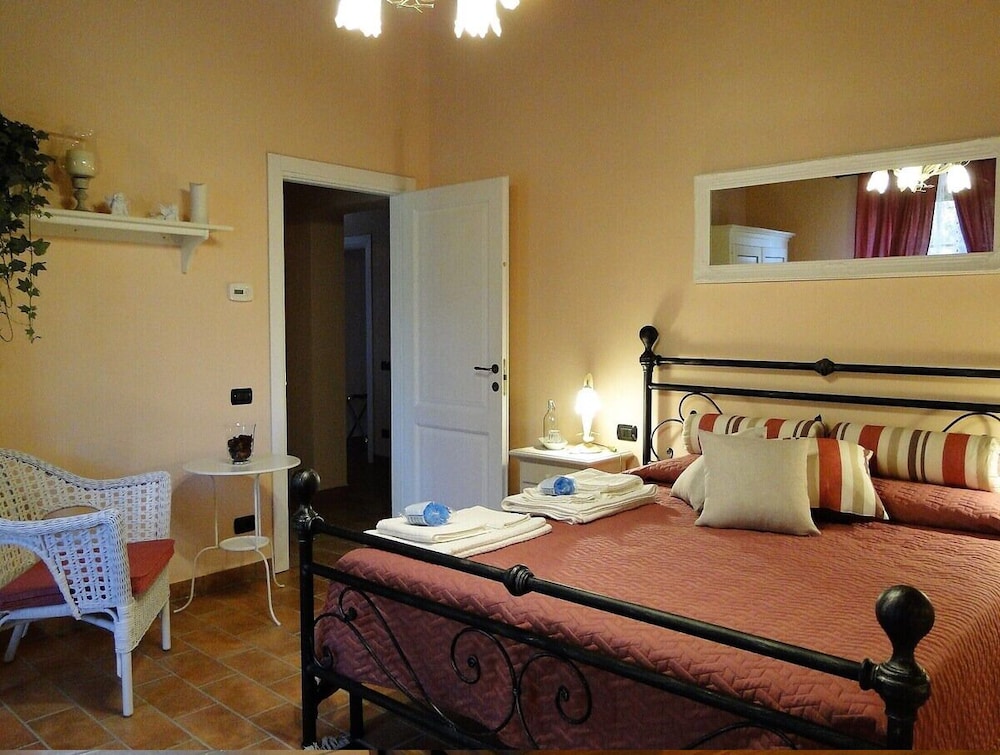 Villa, Non Smoking, Garden View photo 3