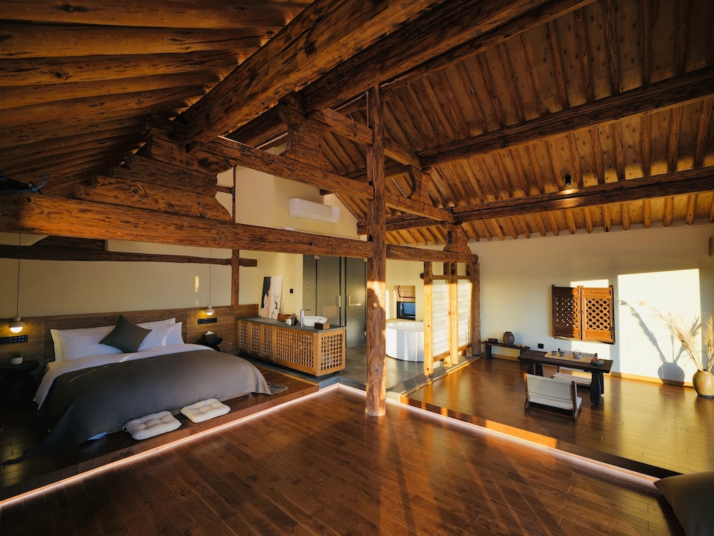 Signature Double Room photo 1