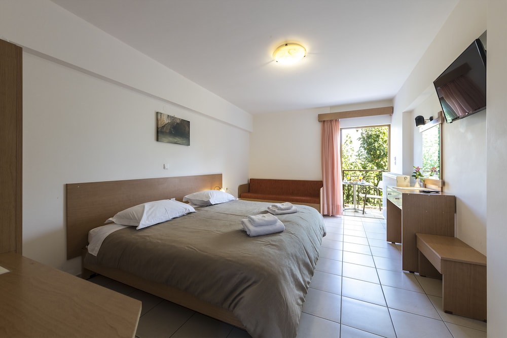 Standard Room photo 3