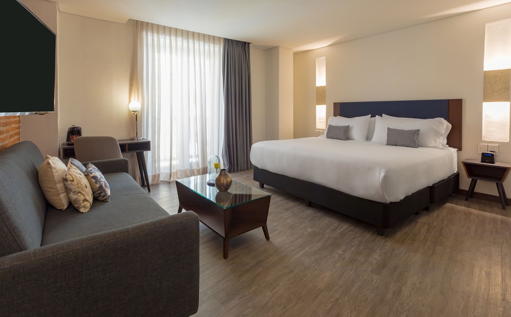 Deluxe Room, 1 King Bed, Non Smoking