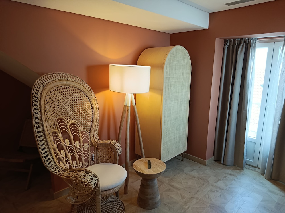 Deluxe Suite, City View photo 2