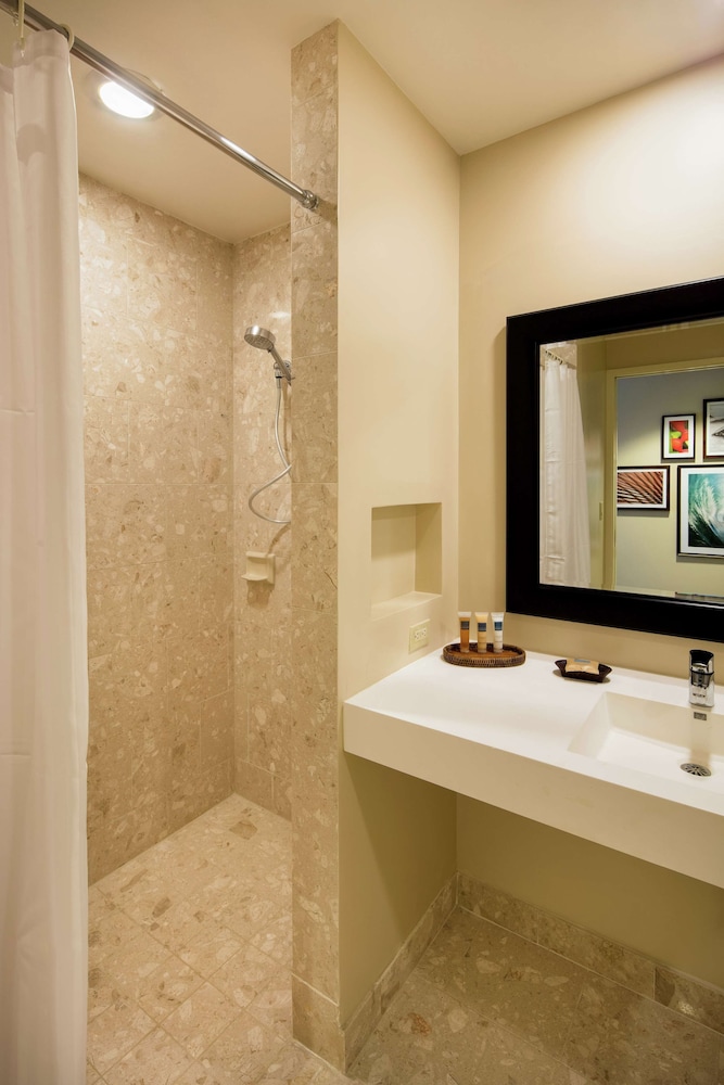 Palace Room, 1 King Bed, Resort View (Roll In Shower, Hearing) - Photo 13