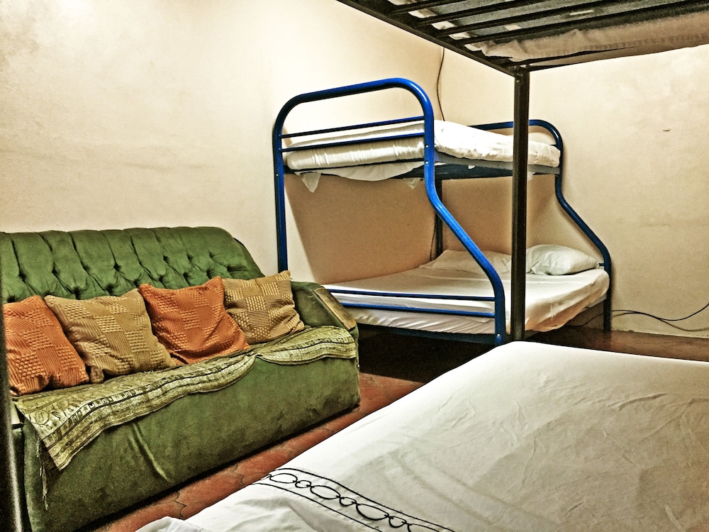 Economy Quadruple Room, Multiple Beds, Shared Bathroom photo 3