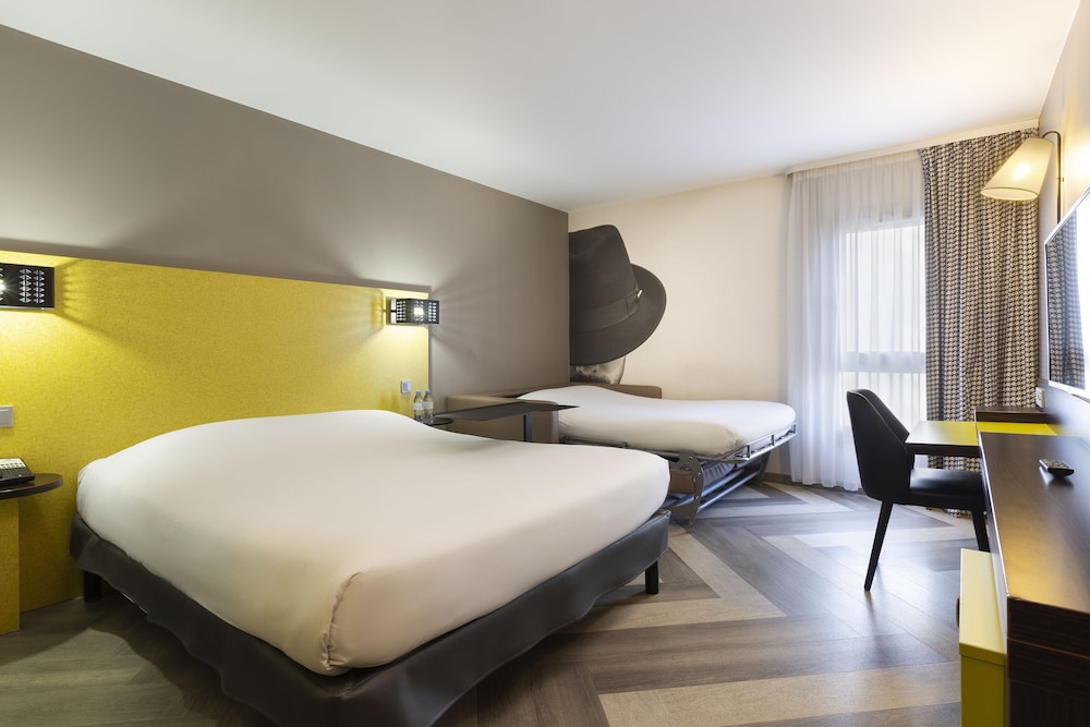 Family Double Room, 1 Double Bed with Sofa bed - Photo 10