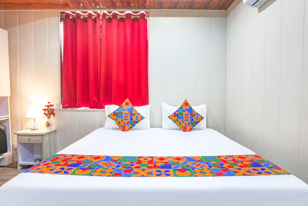 Deluxe Room - Photo 3