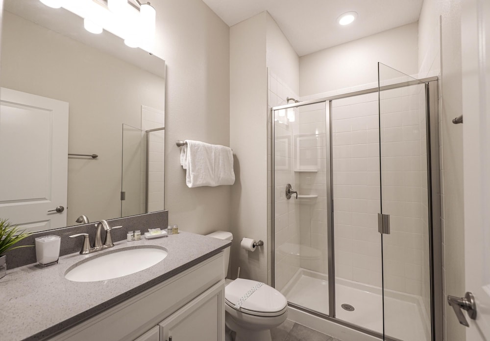 Disney 10 min Private Pool Spa Free Water Park Shuttle BBQ Grill, Bild 4