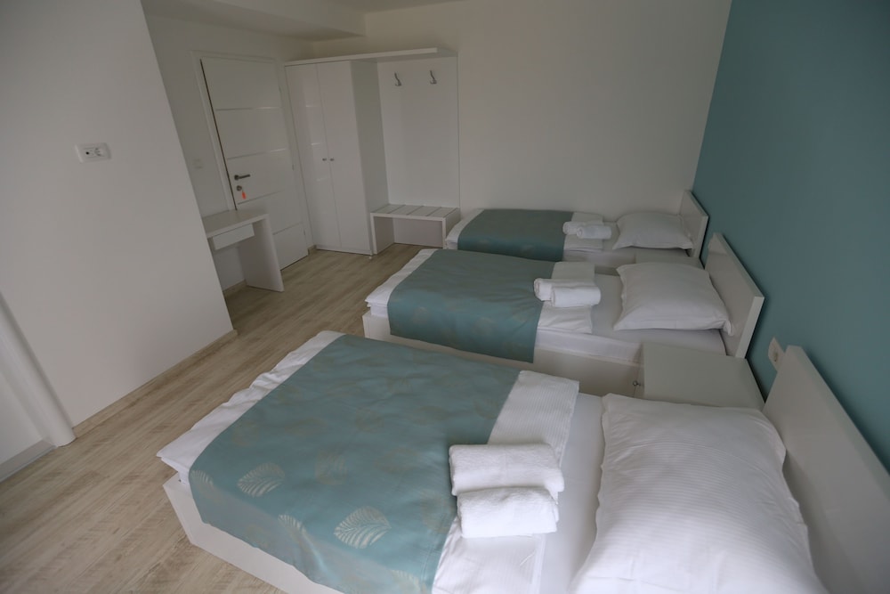 Comfort Quadruple Room, Hill View photo 1