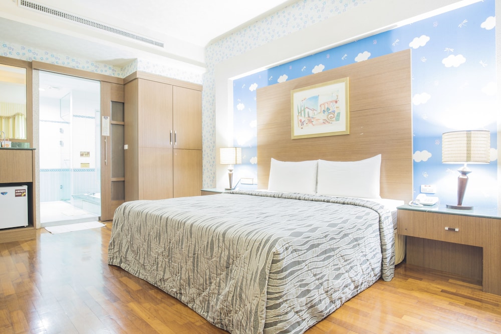 Business Double Room (Non Refundable)