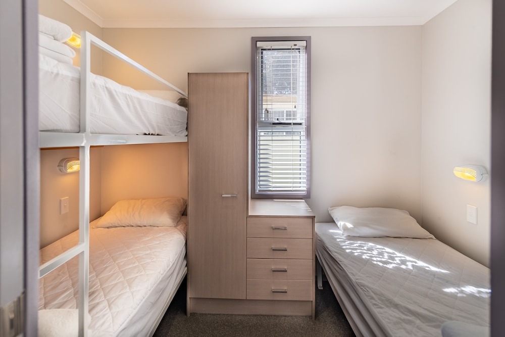 Deluxe Cabin (2BR) photo 2