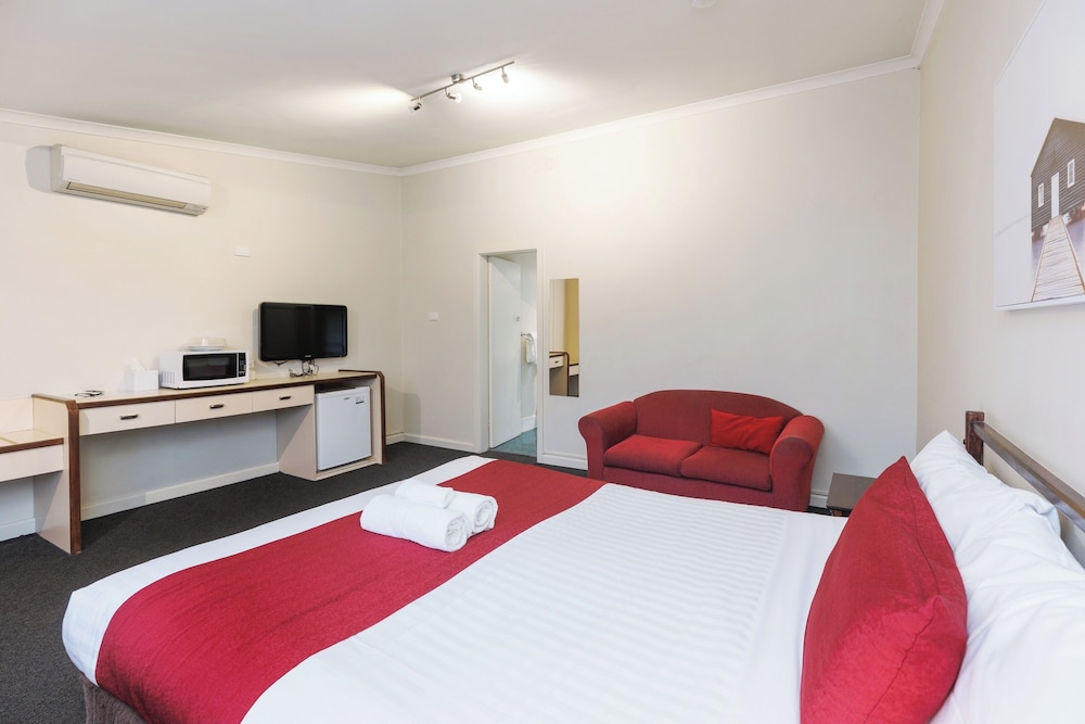 Standard Queen Room - Photo 5
