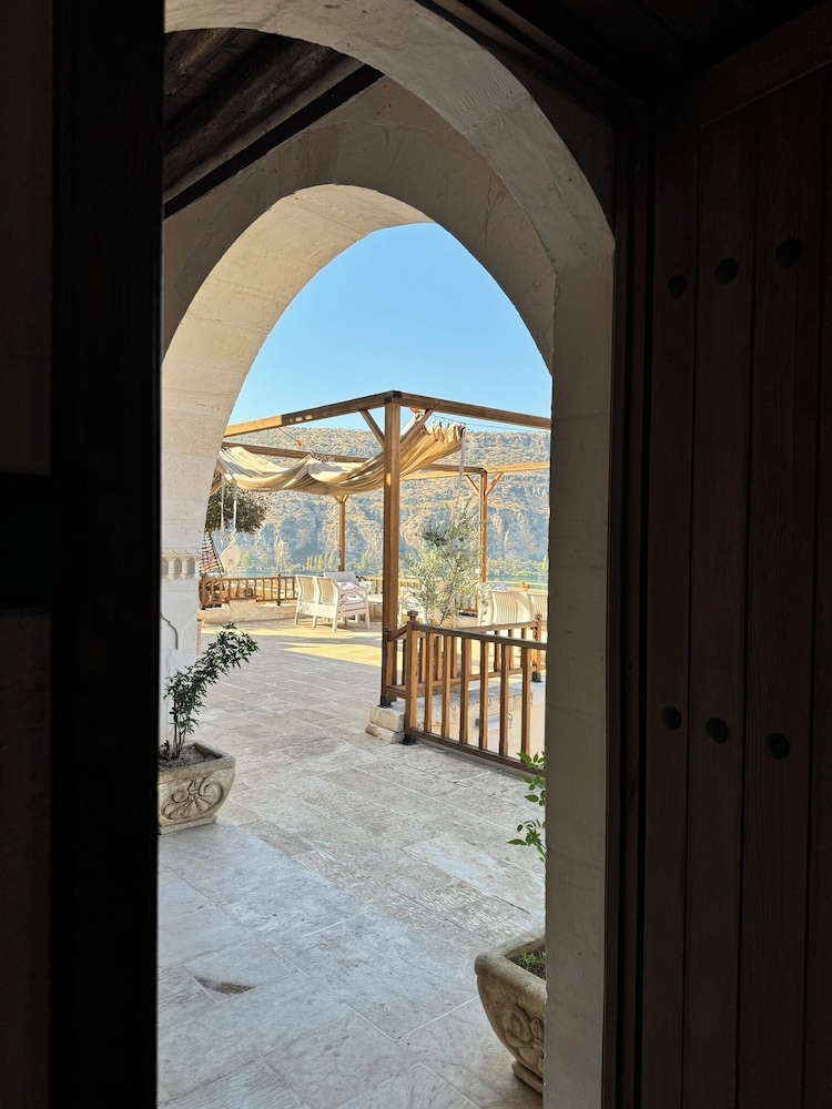 Double Room, Patio, Mountain View photo 3