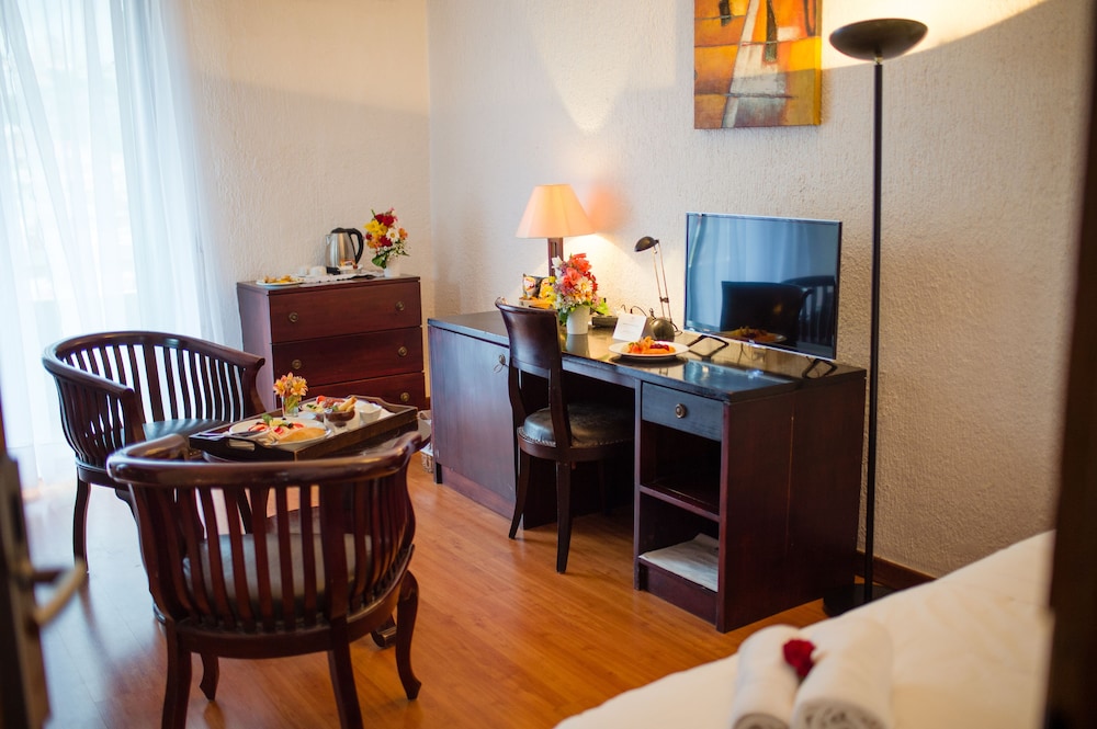 Executive Room photo 2