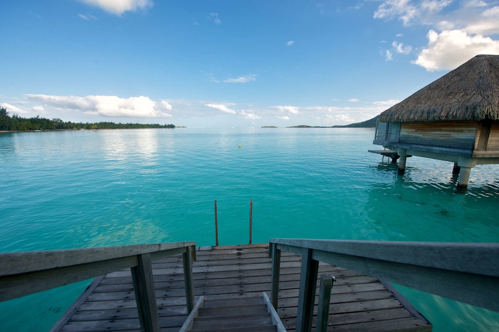 Room, Multiple Beds, Lagoon View, Overwater