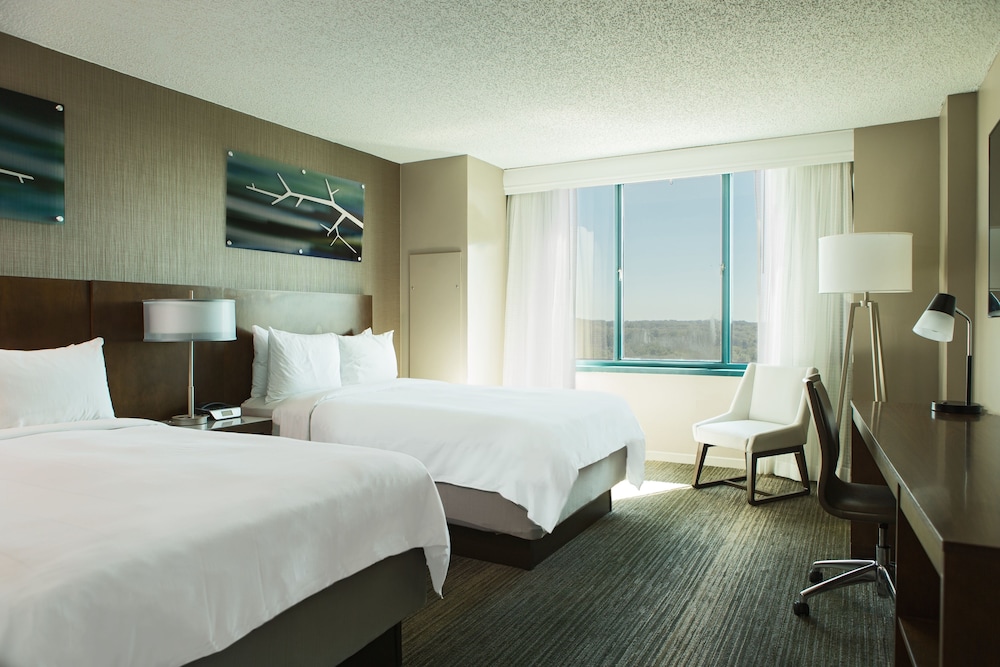 Room, 2 Double Beds (Mobility/Hearing Accessible, Tub) - Photo 1