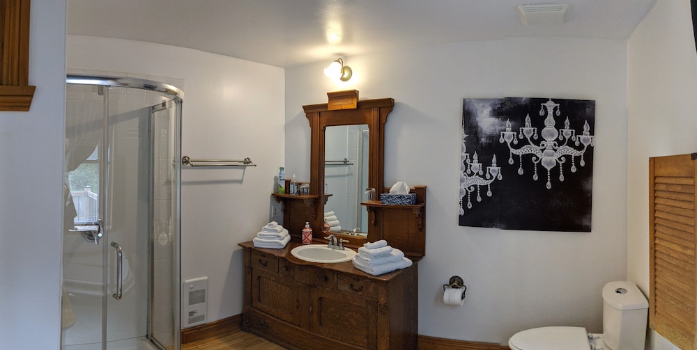 Premium Double Room, 1 Queen Bed, Jetted Tub photo 2