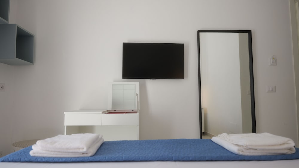 Luxury Suite, Balcony, City View photo 2