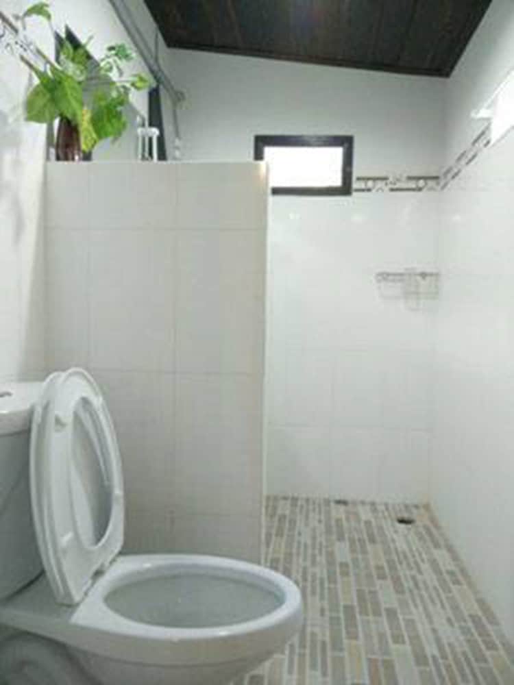 Standard Triple Room photo 2