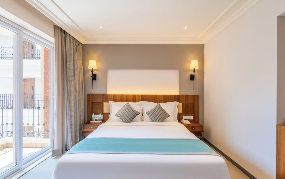 Grand Room, Garden View photo 3