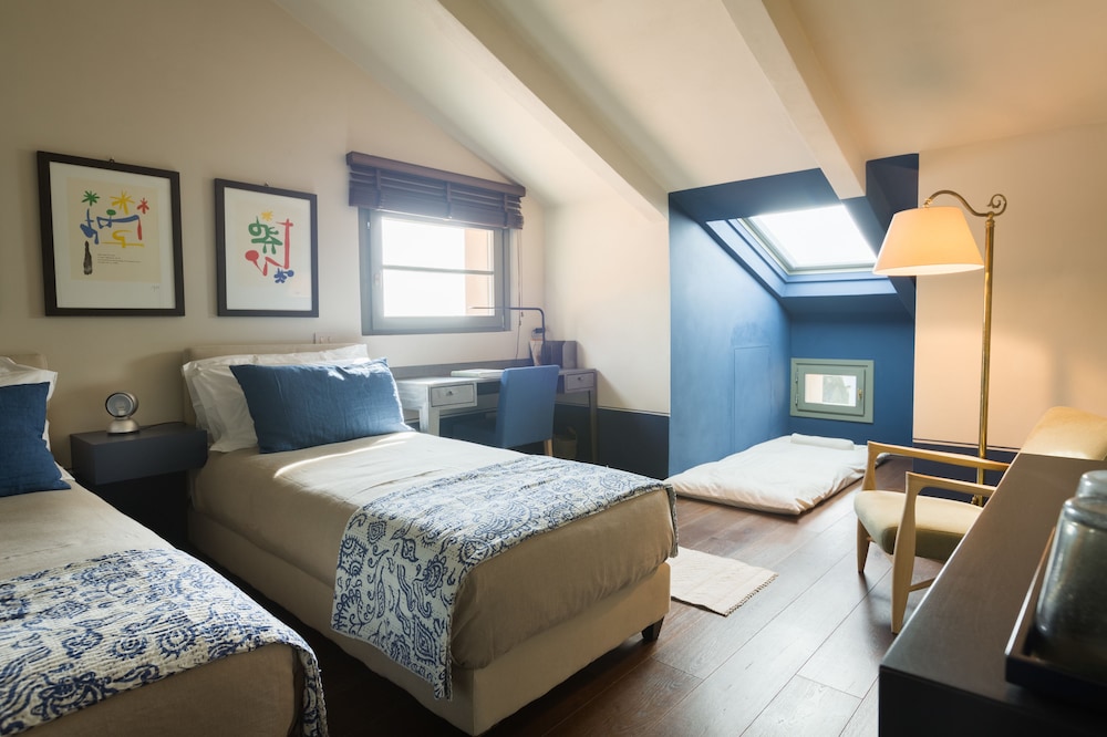 Deluxe Double or Twin Room, Tower photo 3