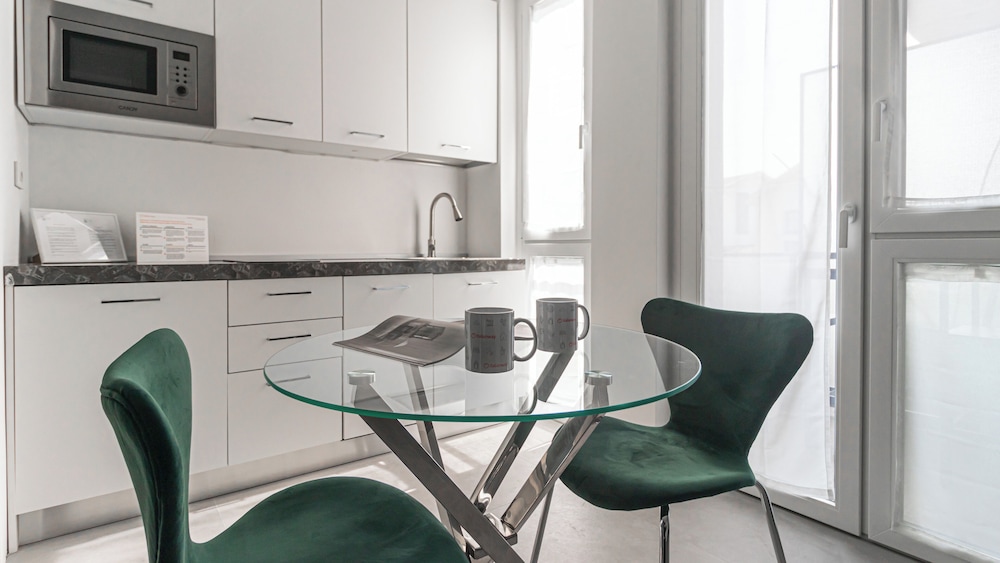 Apartment (1 Bedroom)