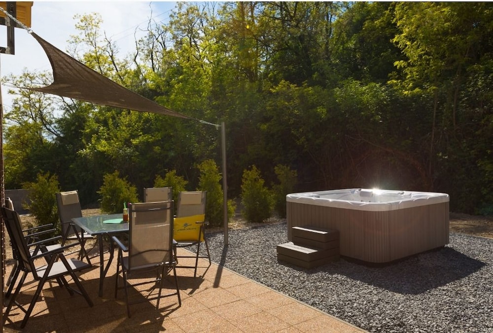 Premium Villa, 3 Bedrooms, Garden Area photo 2