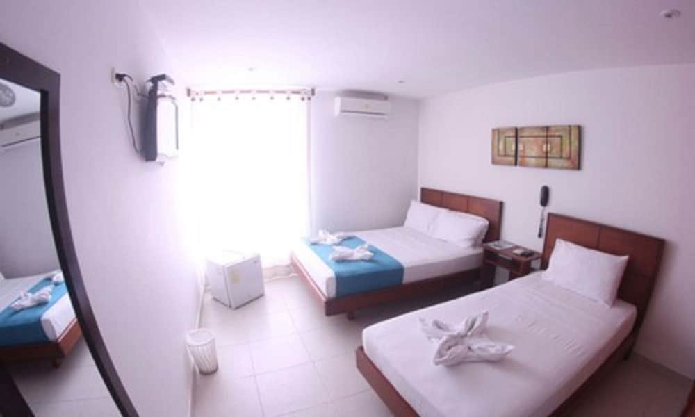 Basic Triple Room photo 3