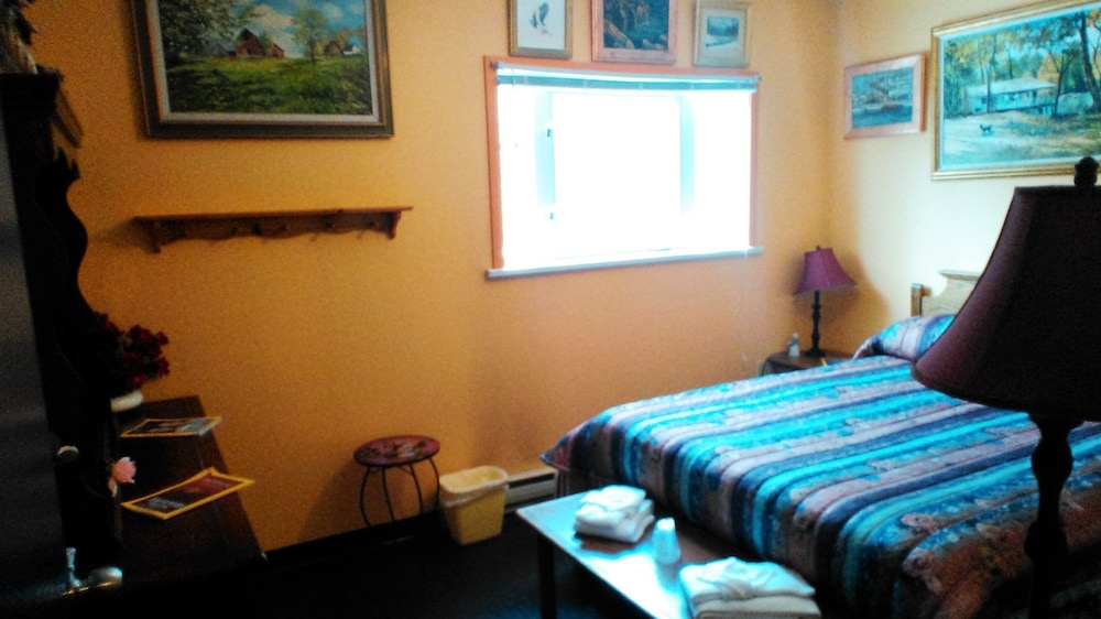 Classic Room, 1 Queen Bed photo 1