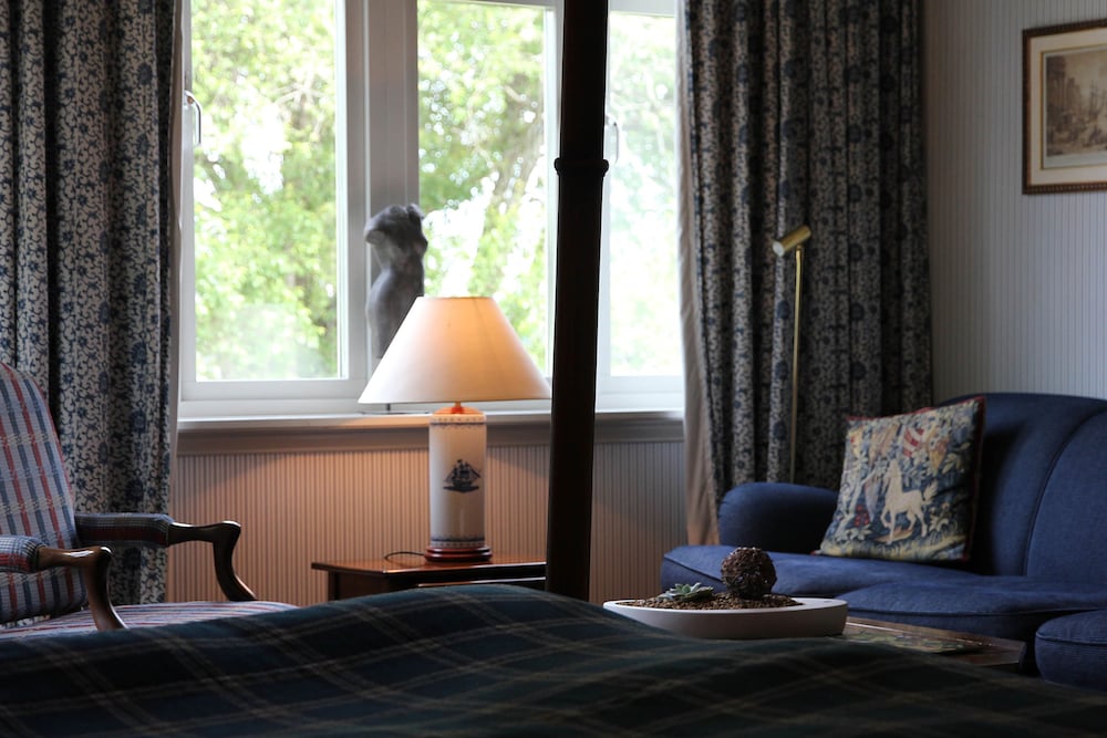 Junior Suite, 1 King Bed, Fireplace (Spa not included) photo 3