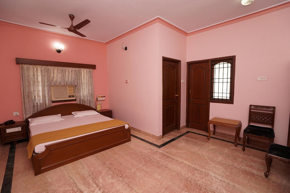 Deluxe Room - Photo 1