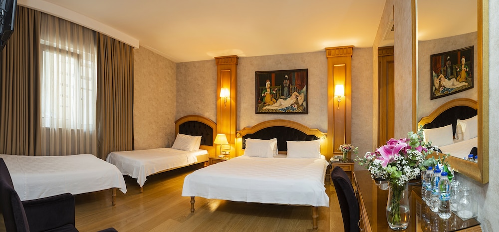 Quadruple Room photo 2