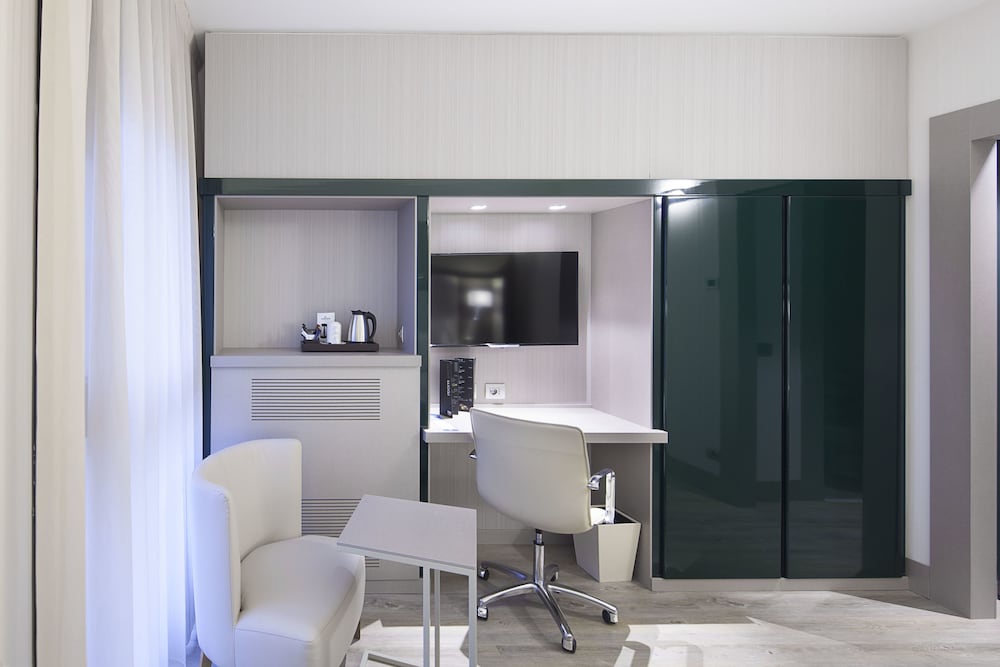 Superior Room - Photo 9