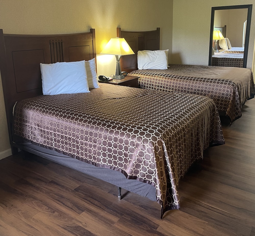 Suite, 2 Double Beds, Smoking photo 1