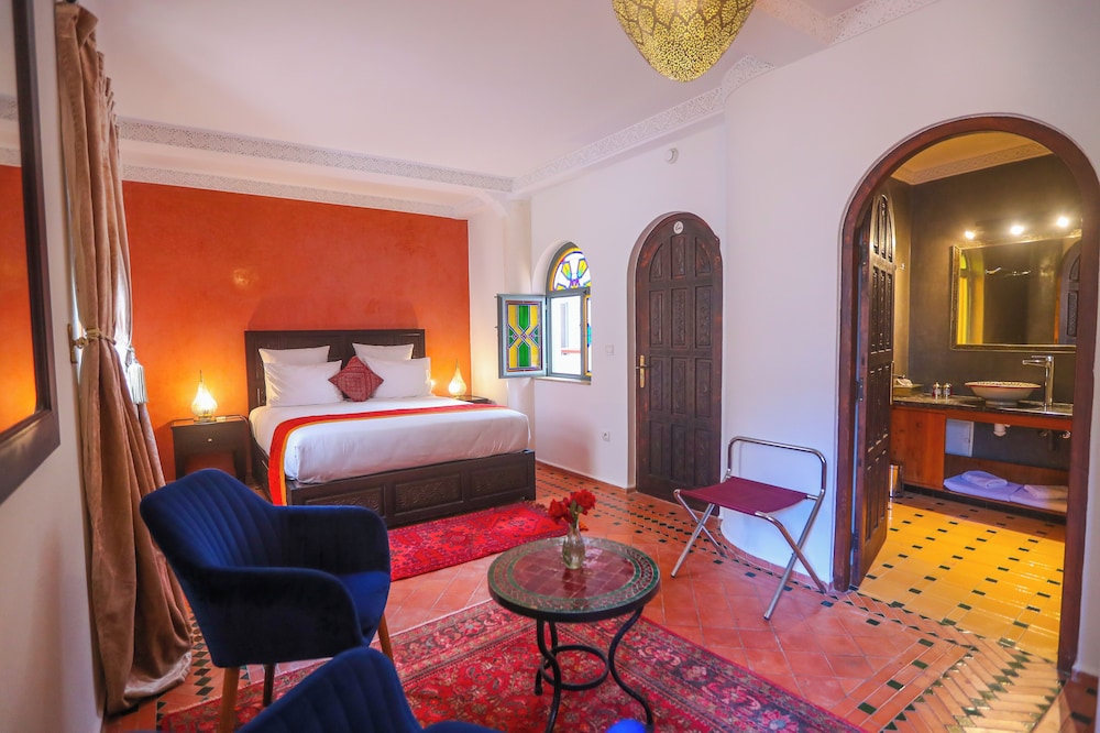 Superior Double or Twin Room - Photo 7
