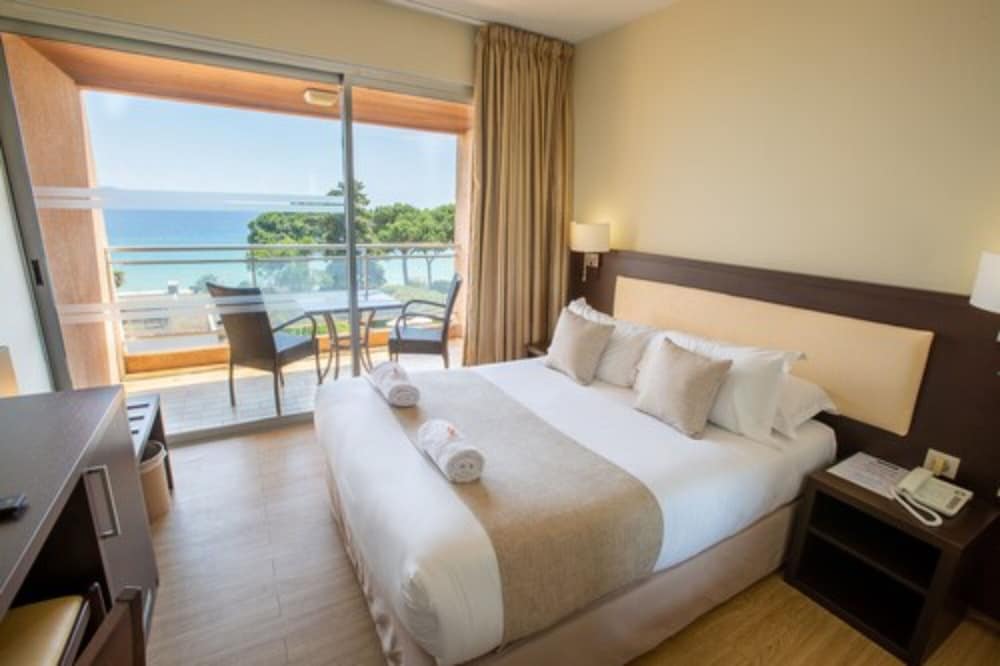 Standard Double Room, Balcony, Sea View photo 1