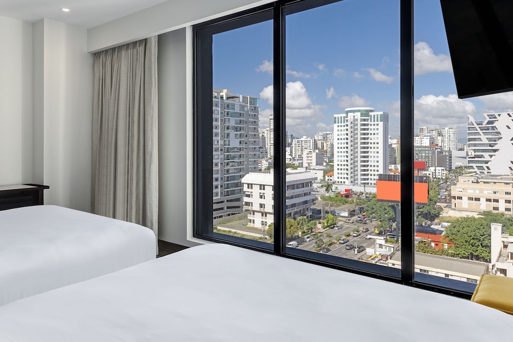 Urban, Room, 2 Queen Beds, City View - Photo 5