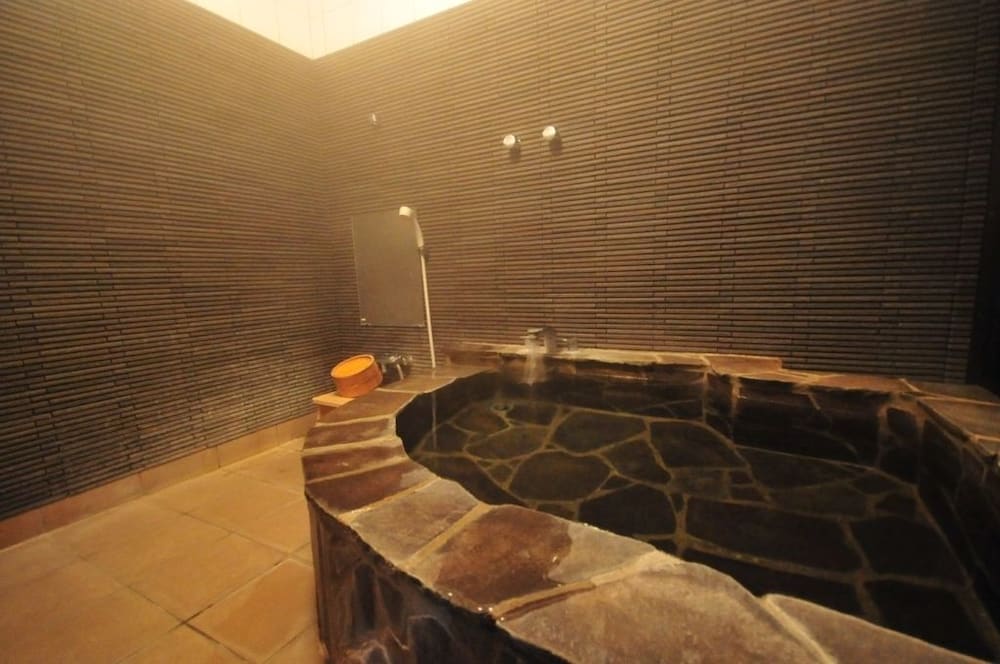 Twin Bedroom with Semi-Open-Air Bath and Sauna photo 3