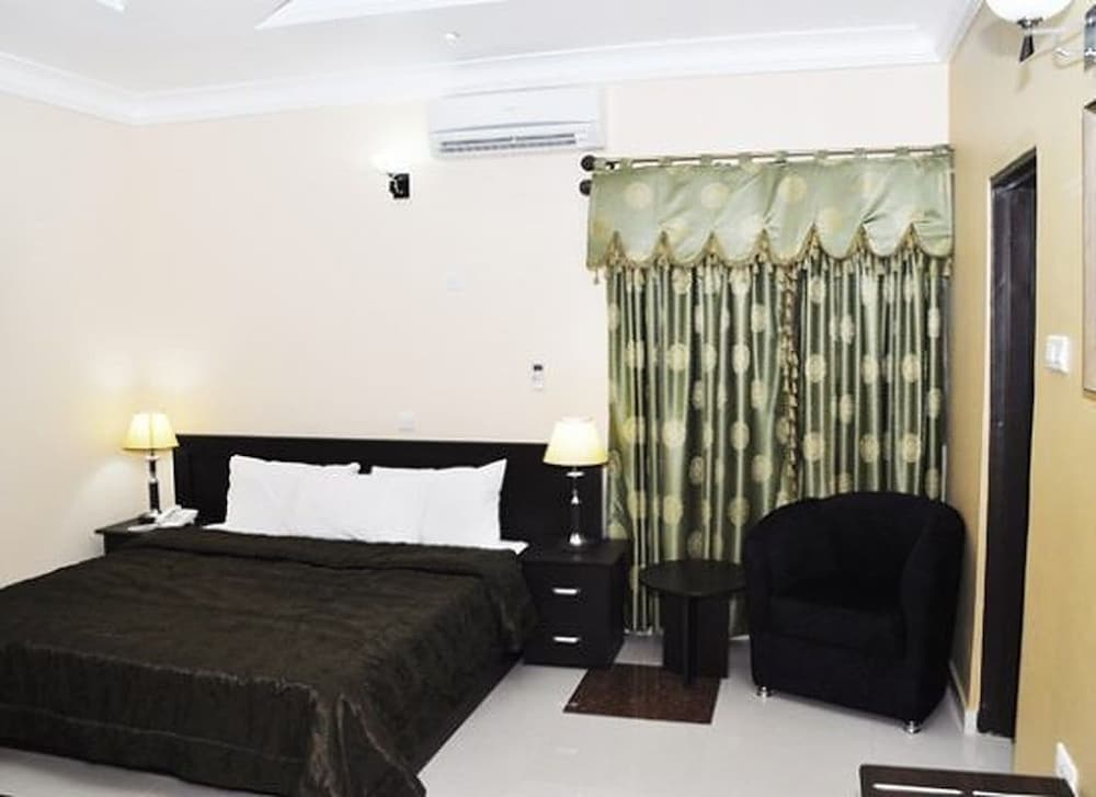 Executive Room - Photo 2