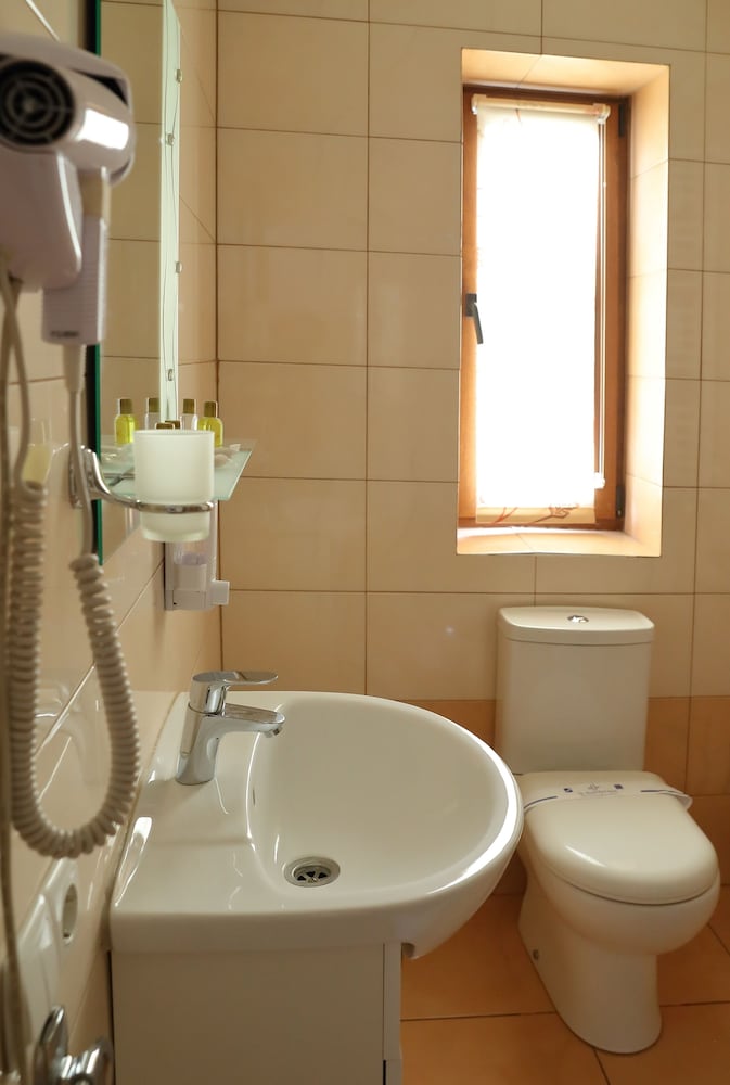 Family Quadruple Room, 1 Double Bed With Sofa Bed, Mountain View photo 3